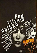 Pod vlivem úplňku – plakát filmu