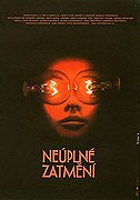 Neúplné zatmění – plakát filmu