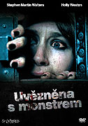 Uvězněna s monstrem – plakát filmu