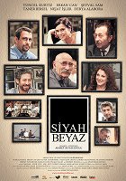 Černá a bílá – plakát filmu
