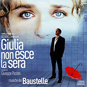Giulia nechodí večer ven – plakát filmu
